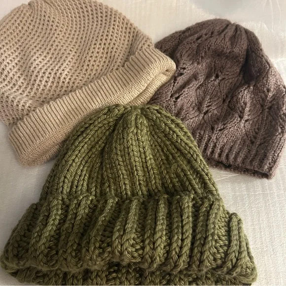 Womens Textured Knit Patterned Beanies Hats - Picture 8 of 8